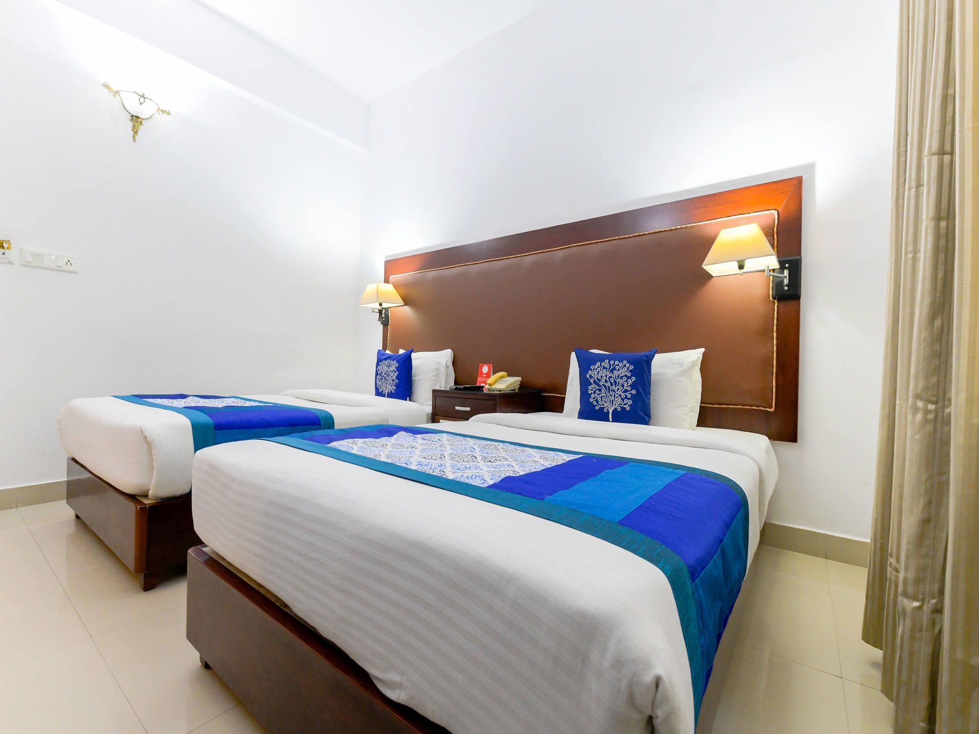 Oyo 7188 Ajantha Regency Hotel Kochi ภายนอก รูปภาพ